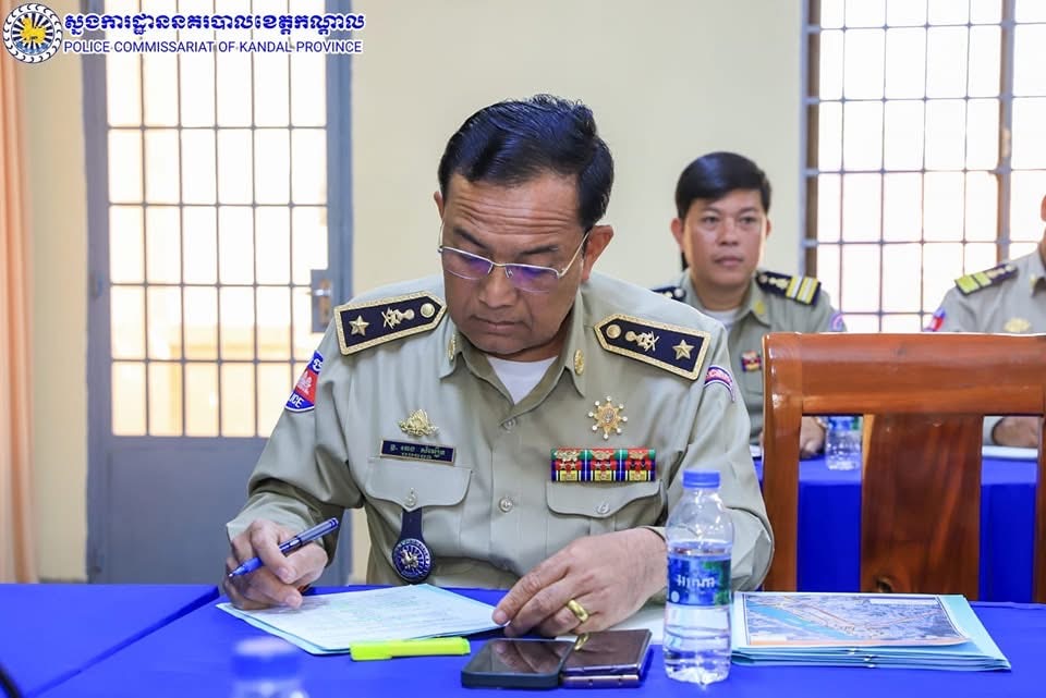 លោកឧត្តមសេនីយ៍ទោ ឈឿន សុចិត្ត ស្នងការនគរបាលខេត្តកណ្តាល បានចាត់លោកឧត្តមសេនីយ៍ត្រី ឆេង សំអឿន ស្នងការរងទទួលផែនការងារសណ្តាប់ធ្នាប់