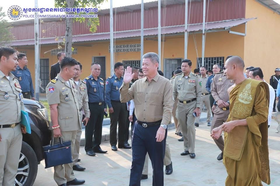 លោកឧត្តមសេនីយ៍ទោ ឈឿន សុចិត្ត ស្នងការនគរបាលខេត្តកណ្តាល បានចាត់លោកស្នងការរង លោកនាយការិយាល័យពាក់ព័ន្ធ លោកអធិការនគរបាលស្រុក