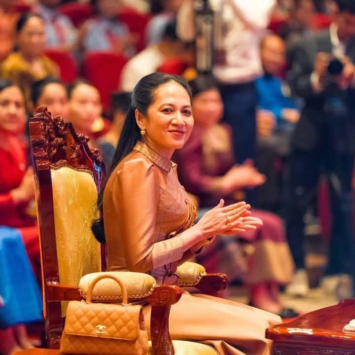 លោកជំទាវបណ្ឌិត ពេជ ចន្ទមុន្នី អញ្ជើញជាអធិបតី កម្មវិធី «រាត្រីសមោសរសំពត់បត់ខ្មែរ» លើកទី២