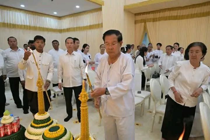 សម្ដេចតេជោ ហ៊ុន សែន អញ្ជើញរៀបចំពិធីបុណ្យទក្ខិណានុប្បទានខួបគម្រប់៧ថ្ងៃ និង១០០ថ្ងៃ ឧទ្ទិសកុសលជូនដល់ដួងវិញ្ញាណក្ខន្ធ ឯកឧត្តម អ្នកឧកញ៉ាឧត្តមមេត្រីវិសិដ្ឋ ហ៊ុន សាន