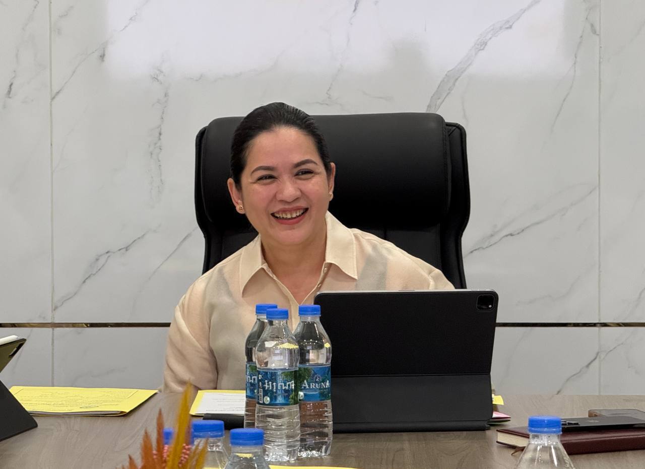 កិច្ចប្រជុំលើការអនុម័តសម្រេចផ្តល់ជូនការស្នើសេវាសាធារណៈតាមប្រព័ន្ធអនឡាញរបស់ក្រសួងរៀបចំដែនដី នគរូបនីយកម្ម និងសំណង់