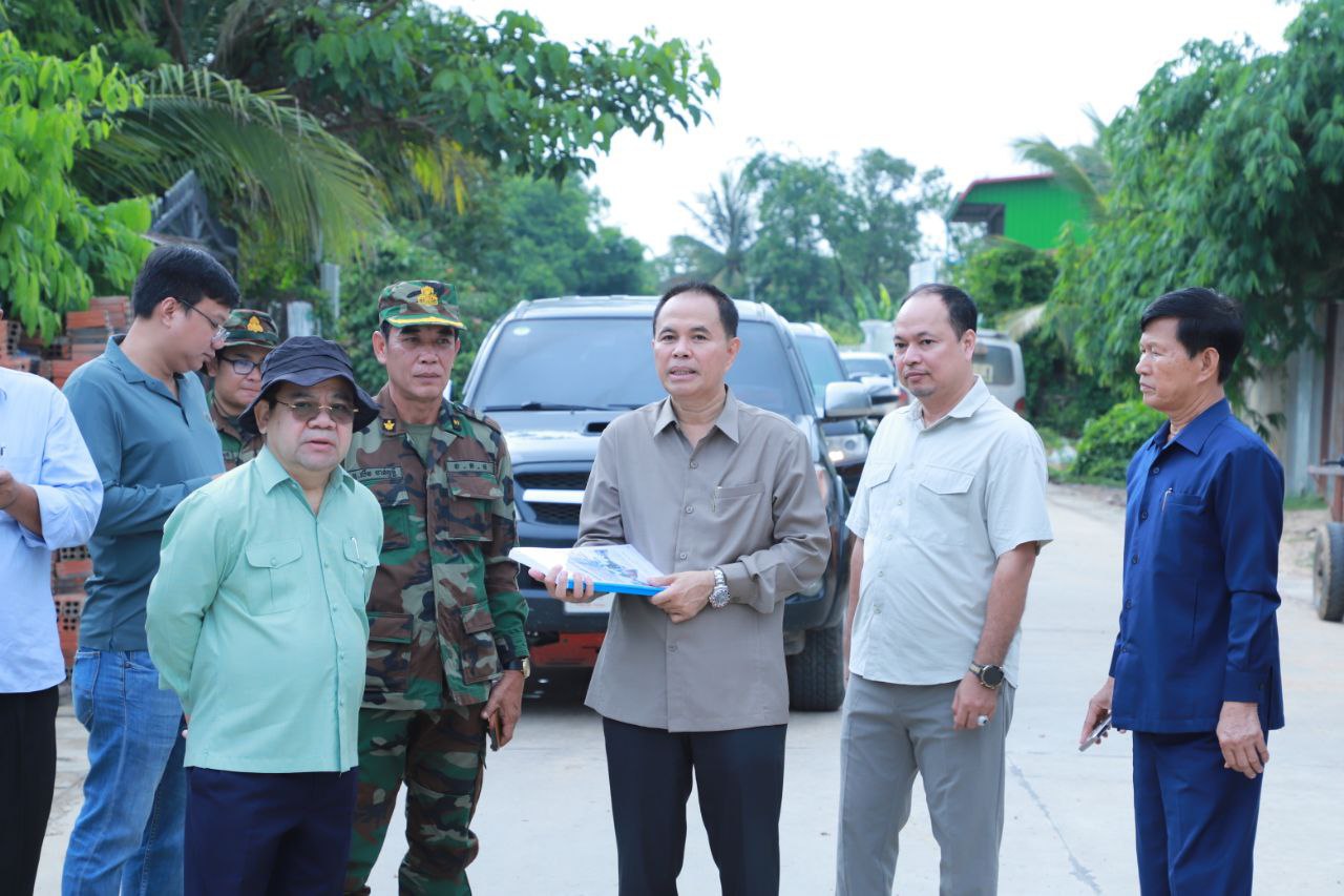 ក្រសួងអភិវឌ្ឍន៍ជនបទ និងក្រសួងសេដ្ឋកិច្ច និងហិរញ្ញវត្ថុ ចុះត្រួតពិនិត្យ វាយតម្លៃ និងបញ្ចប់សុពលភាព លើការងារស្ថាបនាផ្លូវ និងសាងសង់លូចំនួន ២គម្រោង នៅស្រុកខ្សាច់កណ្ដាល