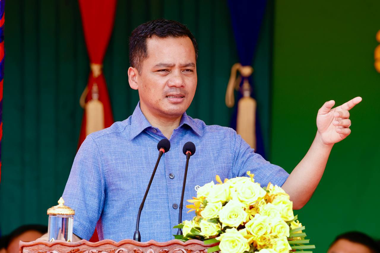 ឯកឧត្តមអភិសន្តិបណ្ឌិត ស សុខា ផ្ដាំមន្ត្រីនគរបាលក្រុងរុនតាឯកតេជោសែន ថែទាំនិងកសាងគុណតម្លៃអធិការដ្ឋាន ឱ្យជាកន្លែងផ្ដល់ភាពកក់ក្ដៅនិងទំនុកចិត្តជូនពលរដ្ឋ!