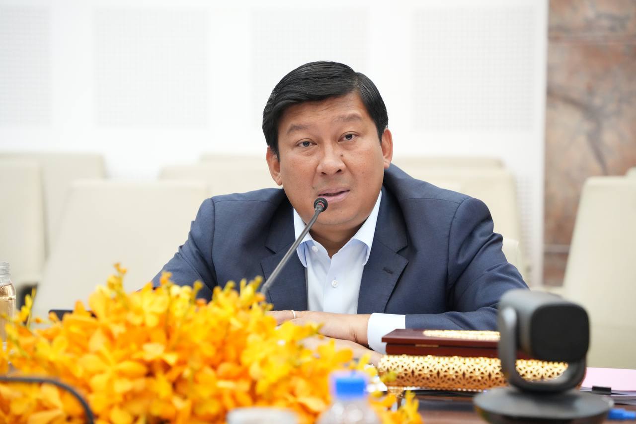 ក្រសួងរៀបចំដែនដី នគរូបនីយកម្ម និងសំណង់ បានប្រជុំពិភាក្សាជាមួយក្រសួងវប្បធម៌ និងវិចិត្រសិល្បៈ និងអាជ្ញាធរជាតិអប្សរា ដើម្បីសម្រេចចិត្តចុងក្រោយក្នុងការ..