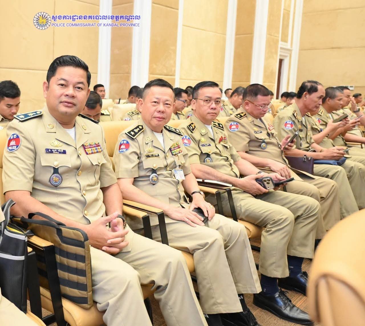 លោកឧត្តមសេនីយ៍ត្រី ឡាក់ ម៉េងធី ស្នងការរង និងលោកឧត្តមសេនីយ៍ត្រី តុប សុវណ្ណ ស្នងការរងជាតំណាងចូលរួមកិច្ចប្រជុំប្រចាំ ខែសីហា ឆ្នាំ២០២៦..